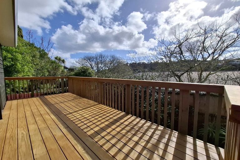 Photo of property in 1a Charnley Grove, Glenfield, Auckland, 0629