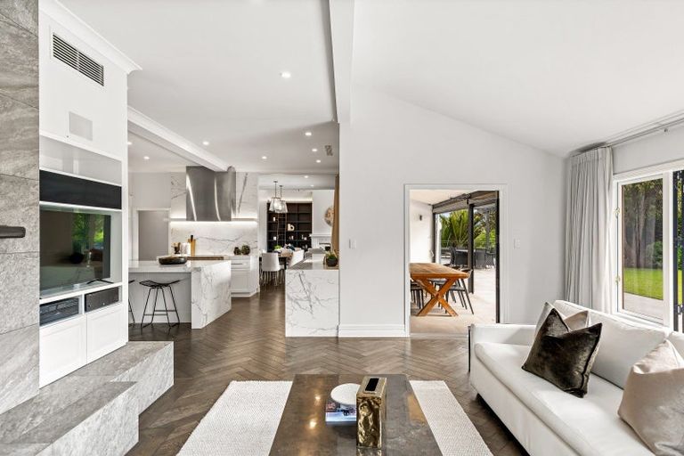 Photo of property in 6 Emily Lane, Greenhithe, Auckland, 0632