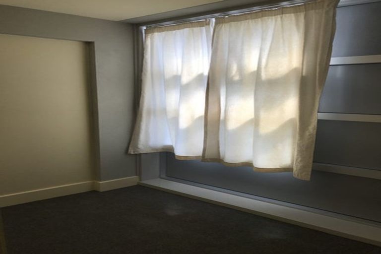 Photo of property in St Pauls Apartments, 24/43 Mulgrave Street, Thorndon, Wellington, 6011