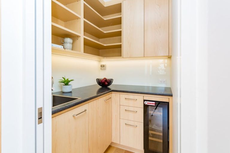 Photo of property in 80c Clyde Road, Ilam, Christchurch, 8041