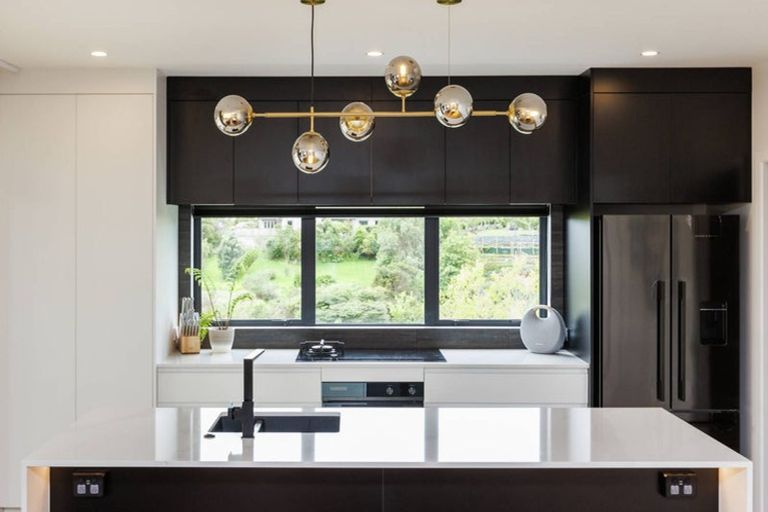 Photo of property in 18 Silkwood Place, Fitzherbert, Palmerston North, 4410