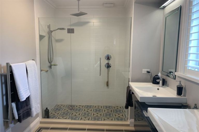 Photo of property in 98 Watford Street, Strowan, Christchurch, 8052