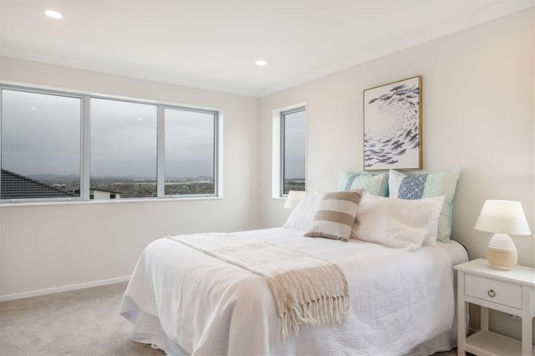 Photo of property in 3 Aklander Rise, Flat Bush, Auckland, 2019