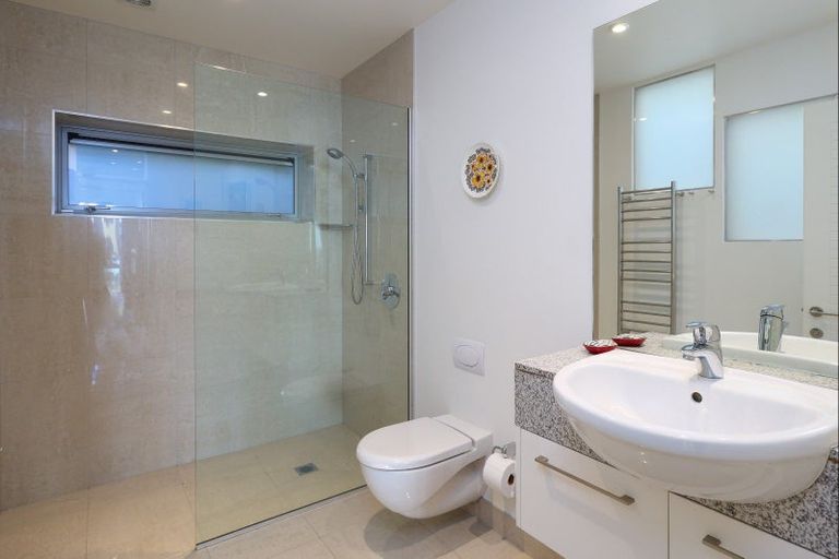 Photo of property in 104b Princes Drive, Britannia Heights, Nelson, 7010