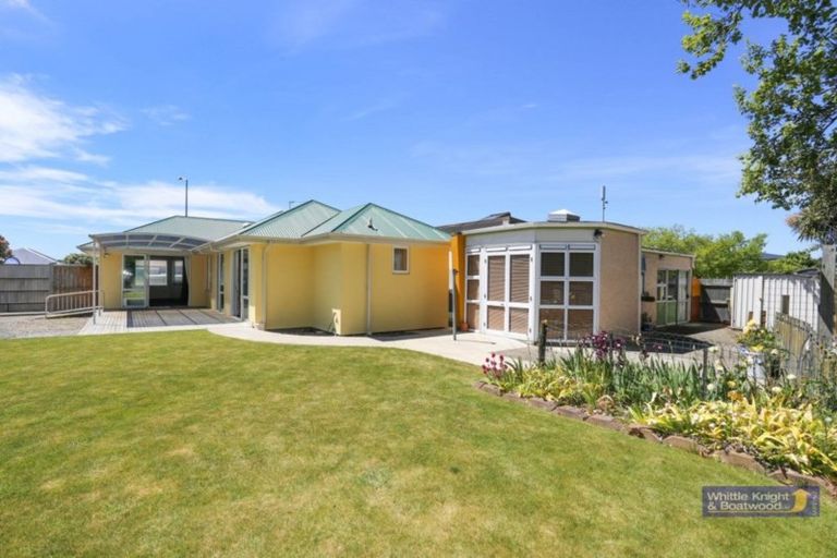 Photo of property in 131 Cranford Street, St Albans, Christchurch, 8014