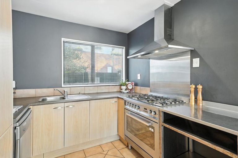 Photo of property in 112 Strickland Street, Sydenham, Christchurch, 8023