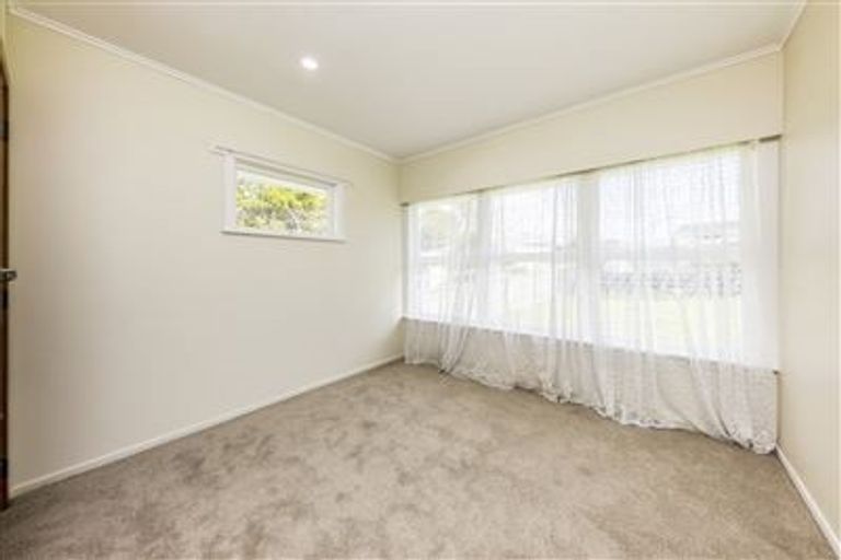 Photo of property in 65 Christmas Road, Manurewa, Auckland, 2102