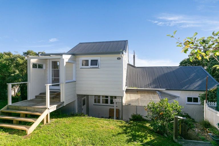 Photo of property in 52 Totara Road, Miramar, Wellington, 6022