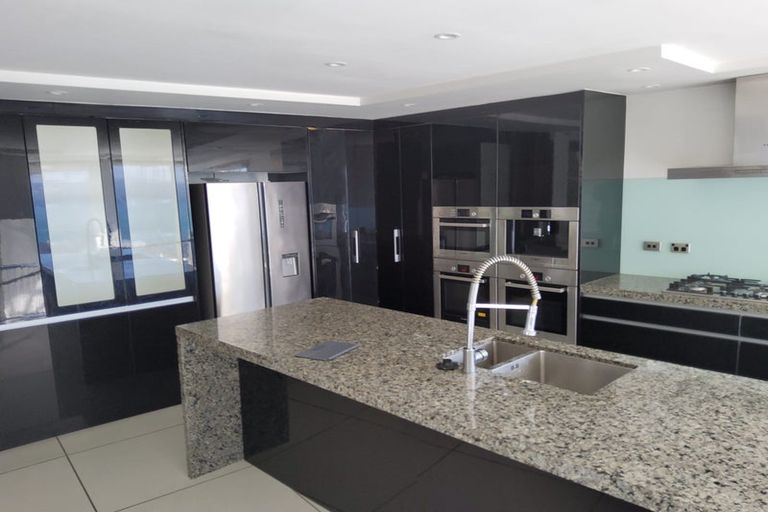 Photo of property in 11 Robieson Street, Roseneath, Wellington, 6011