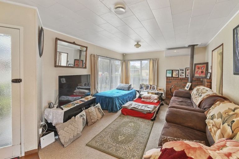 Photo of property in 2 Chantelle Place, Papatoetoe, Auckland, 2025