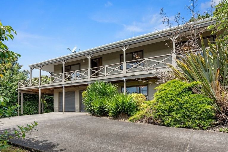 Photo of property in 21 Squirrel Lane, Browns Bay, Auckland, 0630