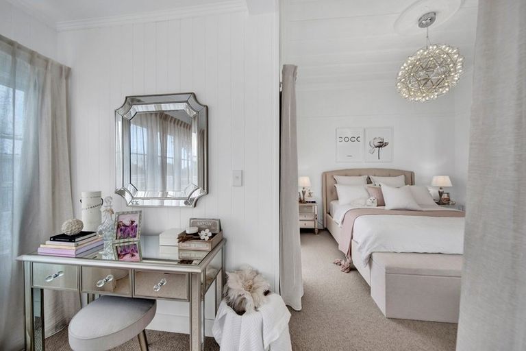 Photo of property in 9 Mayfair Place, Westown, New Plymouth, 4310