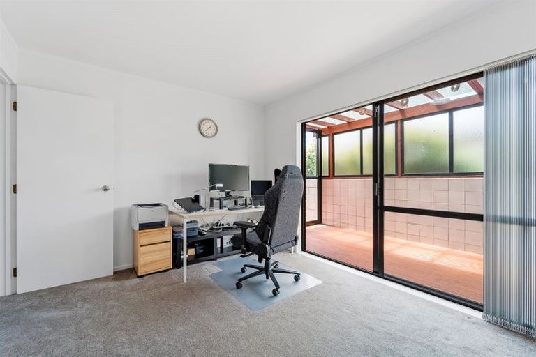 Photo of property in 1/10 Channel View Road, Campbells Bay, Auckland, 0630