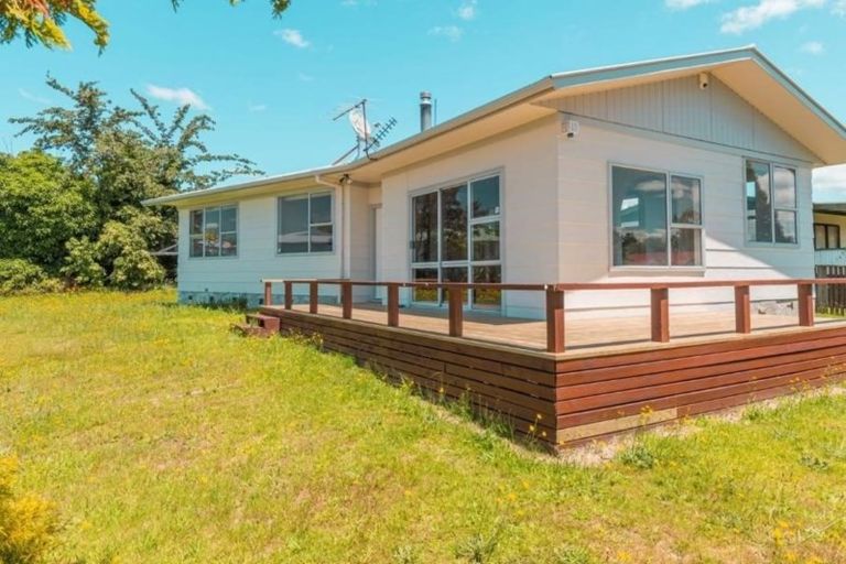 Photo of property in 18 Sequoia Crescent, Owhata, Rotorua, 3010