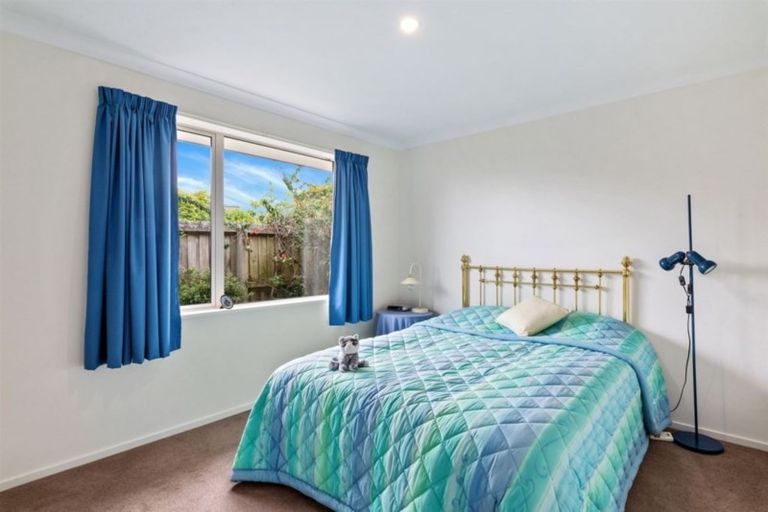 Photo of property in 15 Kotare Street, Fendalton, Christchurch, 8041