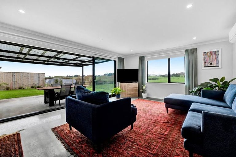 Photo of property in 24 Papawhero Drive, Bell Block, New Plymouth, 4312