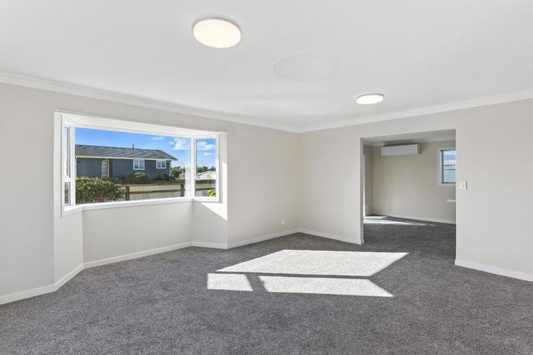 Photo of property in 5 Karaka Street, Otaki Beach, Otaki, 5512