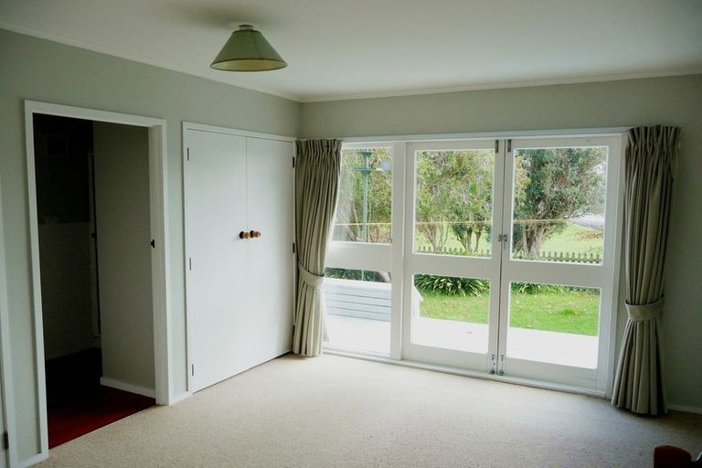 Photo of property in 117a Bruce Road, Glenfield, Auckland, 0629