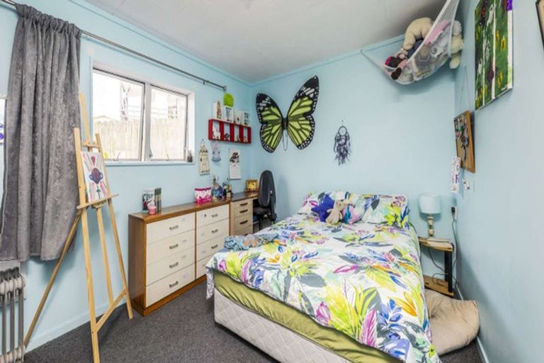 Photo of property in 26 Cyclarama Crescent, Massey, Auckland, 0614