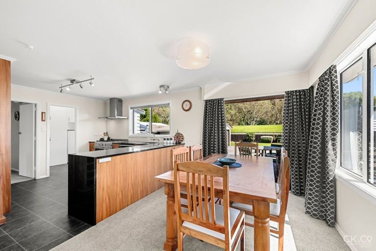 Photo of property in 71 Holdsworth Avenue, Trentham, Upper Hutt, 5018