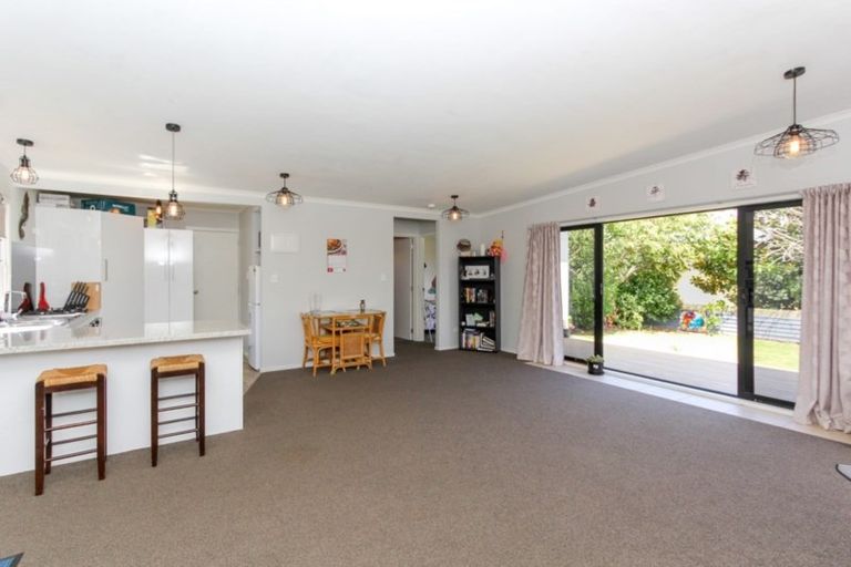 Photo of property in 33 Leslie Street, Waitara, 4320