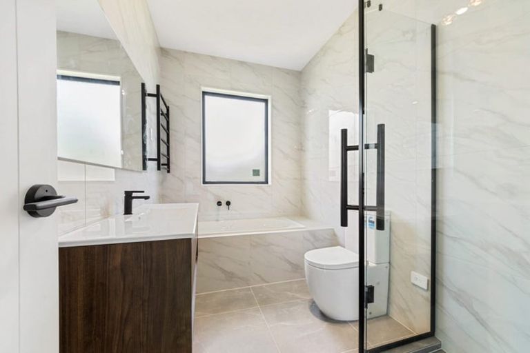 Photo of property in 7 Cutfield Lane, Kumeu, 0810