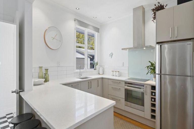 Photo of property in 14 Stenness Avenue, Somerfield, Christchurch, 8024