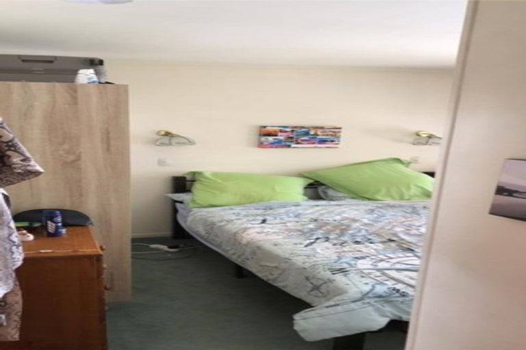 Photo of property in 237 Te Atatu Road, Te Atatu South, Auckland, 0610