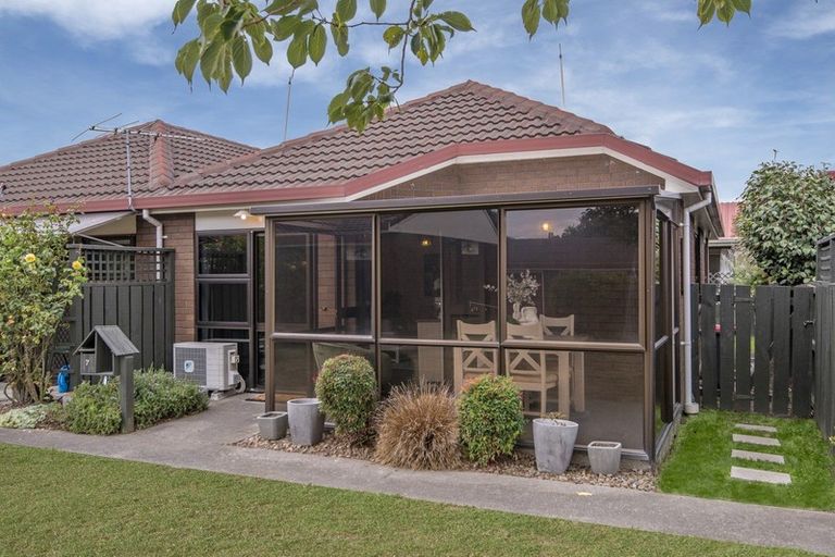 Photo of property in 7/218 Lincoln Road, Addington, Christchurch, 8024