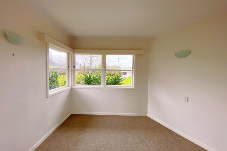 Photo of property in 37 Hillcrest Road, Hillcrest, Hamilton, 3216