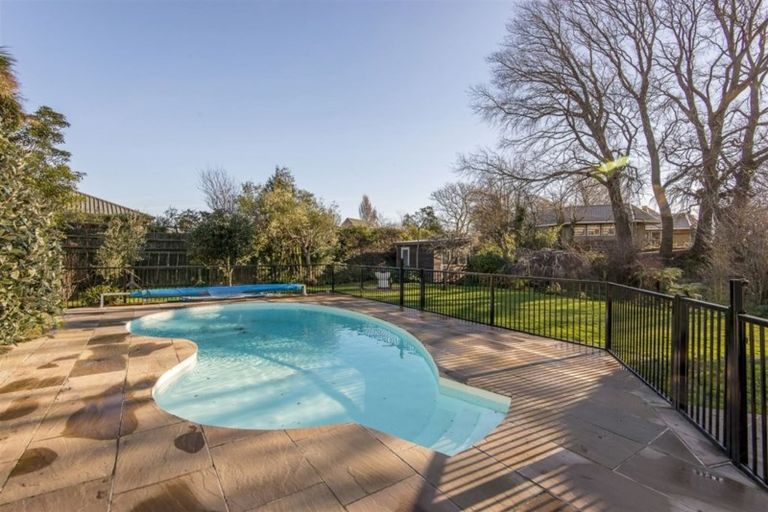 Photo of property in 195a Ashgrove Terrace, Somerfield, Christchurch, 8024