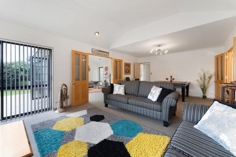 Photo of property in 87 Macarthur Street, Levin, 5510