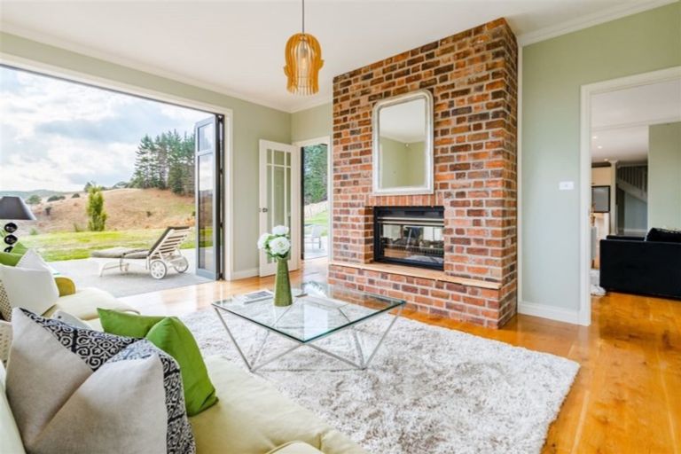 Photo of property in 887 Haruru Road, Wainui, Kaukapakapa, 0873