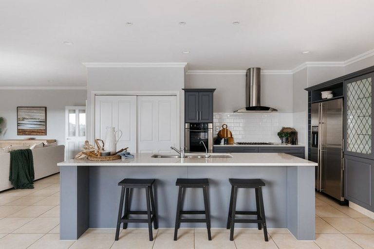 Photo of property in 8 Georgia Grove, Pyes Pa, Tauranga, 3112