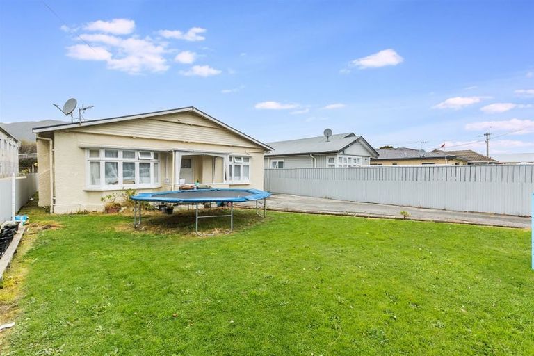 Photo of property in 146 Randwick Road, Moera, Lower Hutt, 5010