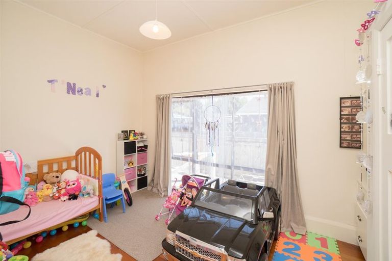 Photo of property in 3 Erin Street, Hawera, 4610