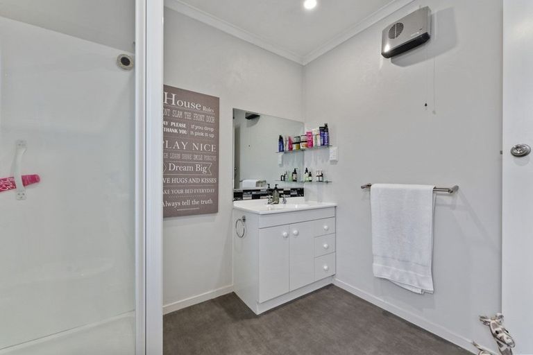 Photo of property in 30 Kent Street, Levin, 5510