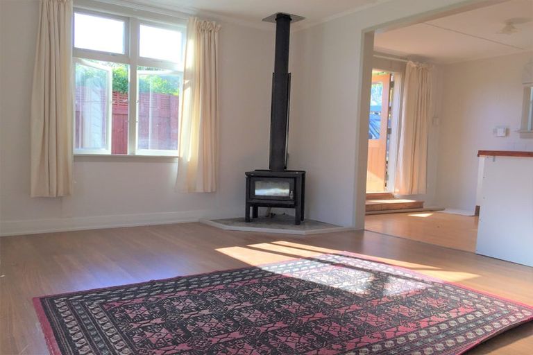 Photo of property in 25 Lincoln Street, Picton, 7220