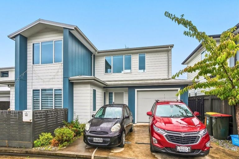 Photo of property in 395 Stokes Valley Road, Stokes Valley, Lower Hutt, 5019