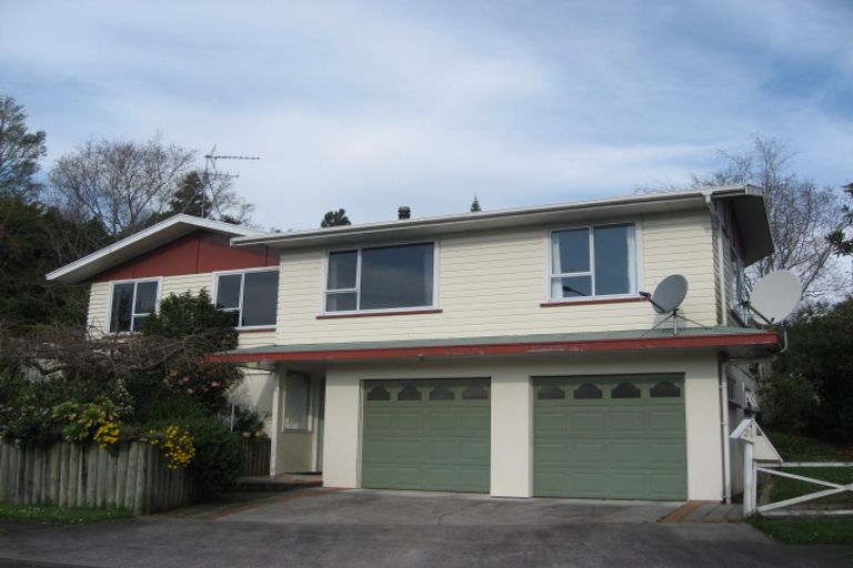 Photo of property in 2 Wayne Place, Ferndale, New Plymouth, 4310