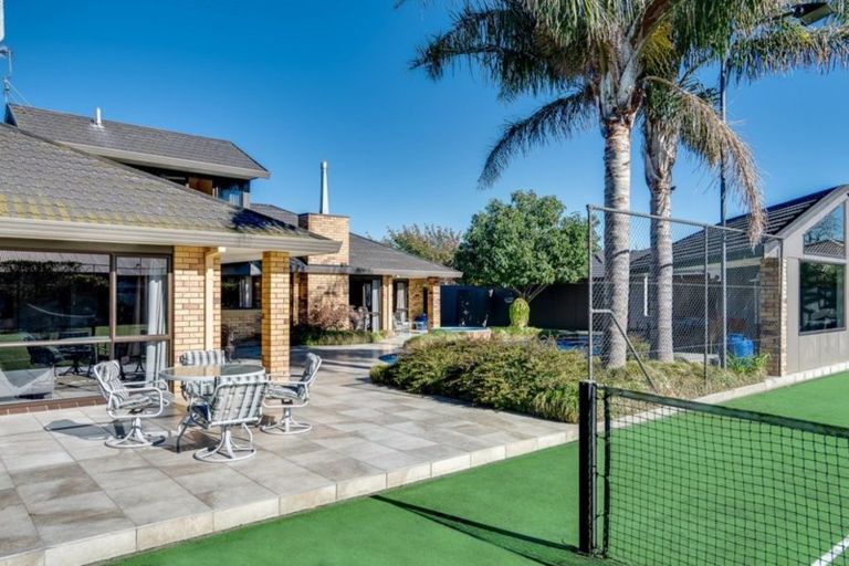 Photo of property in 77 Auckland Road, Greenmeadows, Napier, 4112