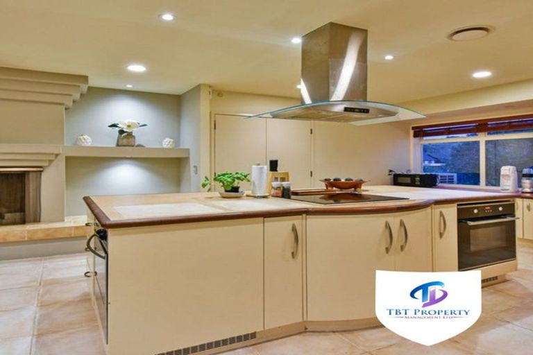 Photo of property in 65 Harry Dreadon Road, Opaheke, Papakura, 2584