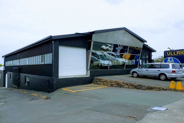 Photo of property in 25a Great South Road, Papakura, 2110