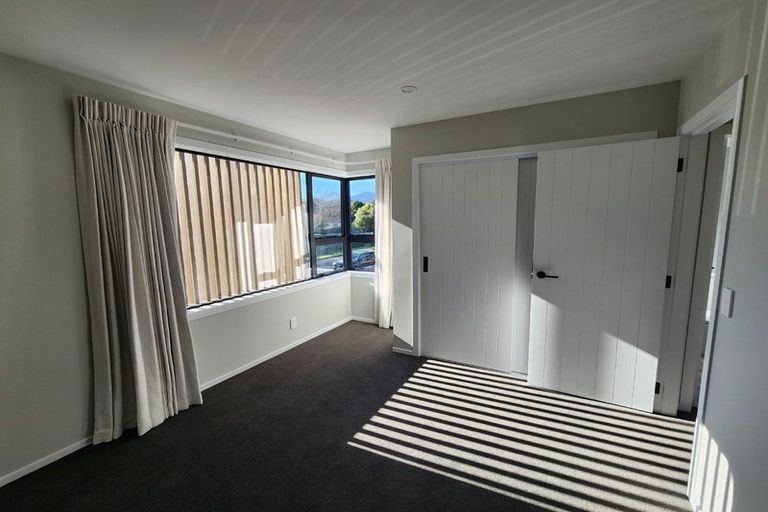 Photo of property in 17 Faulke Avenue, Wainuiomata, Lower Hutt, 5014