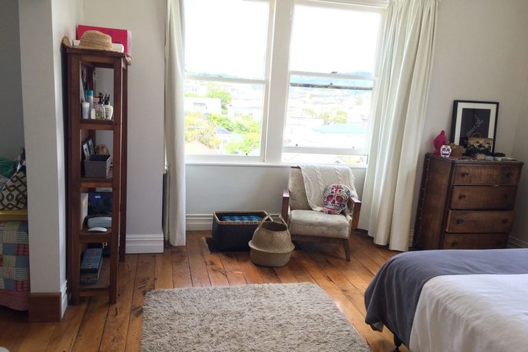 Photo of property in 127 Elizabeth Street, Mount Victoria, Wellington, 6011