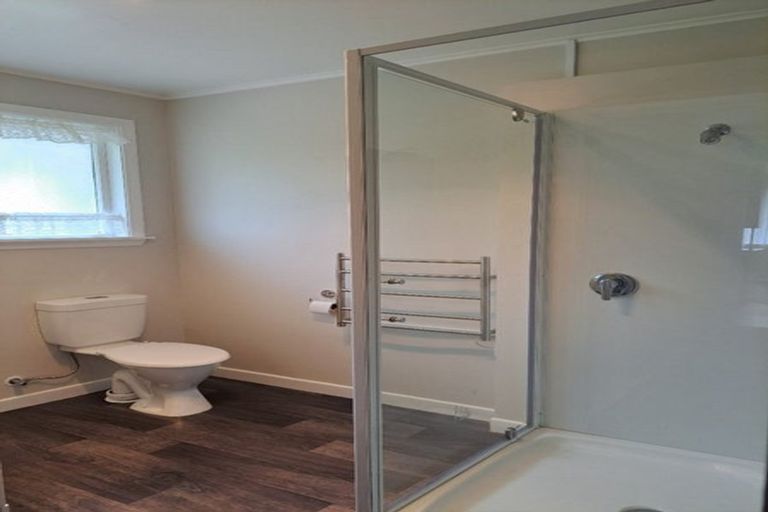 Photo of property in 1/52 Cruickshank Road, Clouston Park, Upper Hutt, 5018