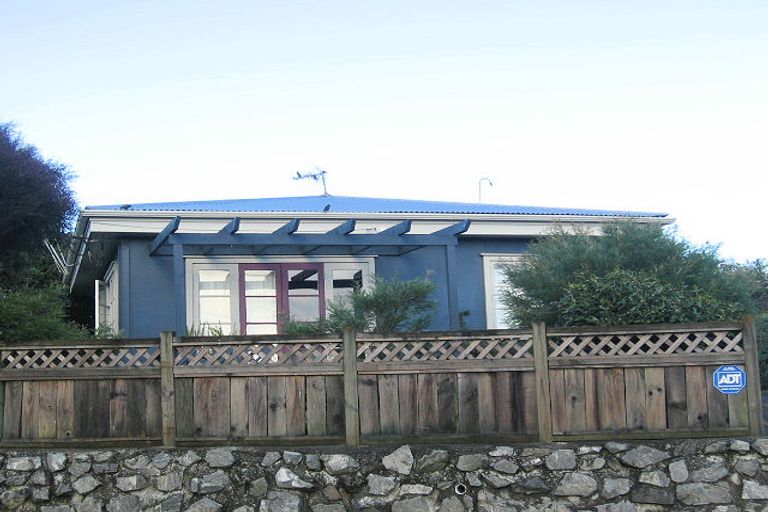 Photo of property in 16 Sweetman Avenue, Paraparaumu Beach, Paraparaumu, 5032