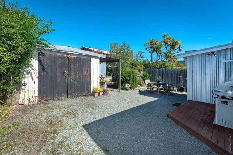 Photo of property in 91 Bowhill Road, New Brighton, Christchurch, 8083