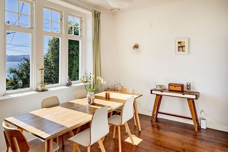 Photo of property in 54 Ferry Road, Days Bay, Lower Hutt, 5013