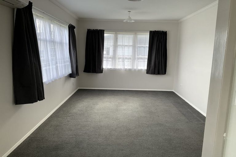 Photo of property in 49 Sladden Street, Naenae, Lower Hutt, 5011